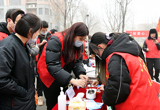 为居民免费清洗眼镜 拷贝.jpg