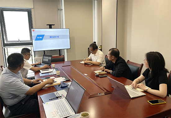 与华山国际进行座谈交流 拷贝.jpg