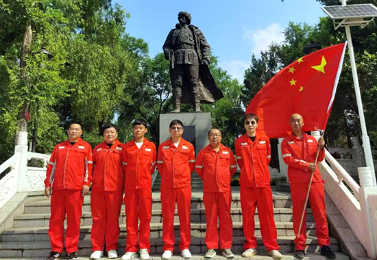 参观东山革命烈士陵园 拷贝.jpg