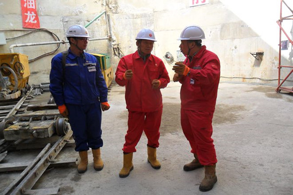 {dede:field.fulltitle/}