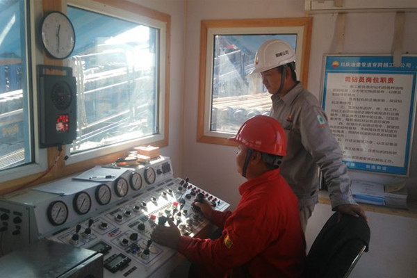 {dede:field.fulltitle/}